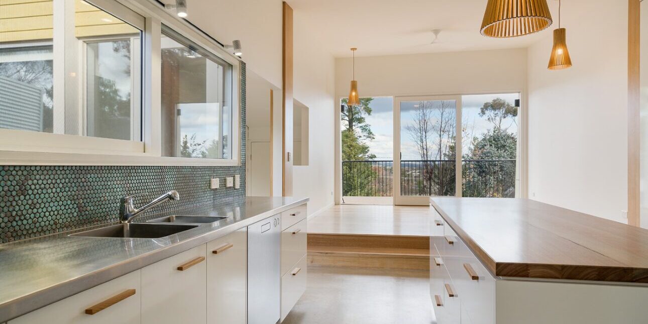 f2f83179-066a-4a4b-a1f9-046076988fb3